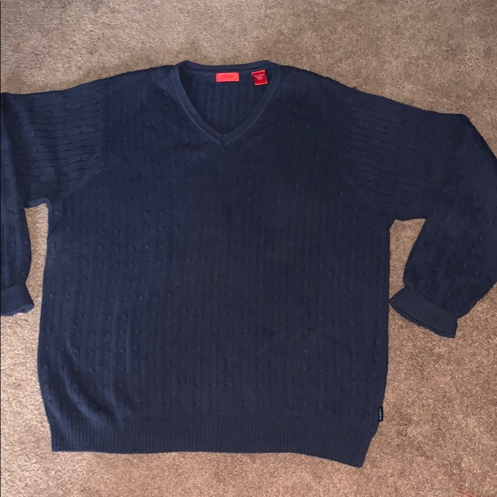 Izod cotton light weight cable knit sweater